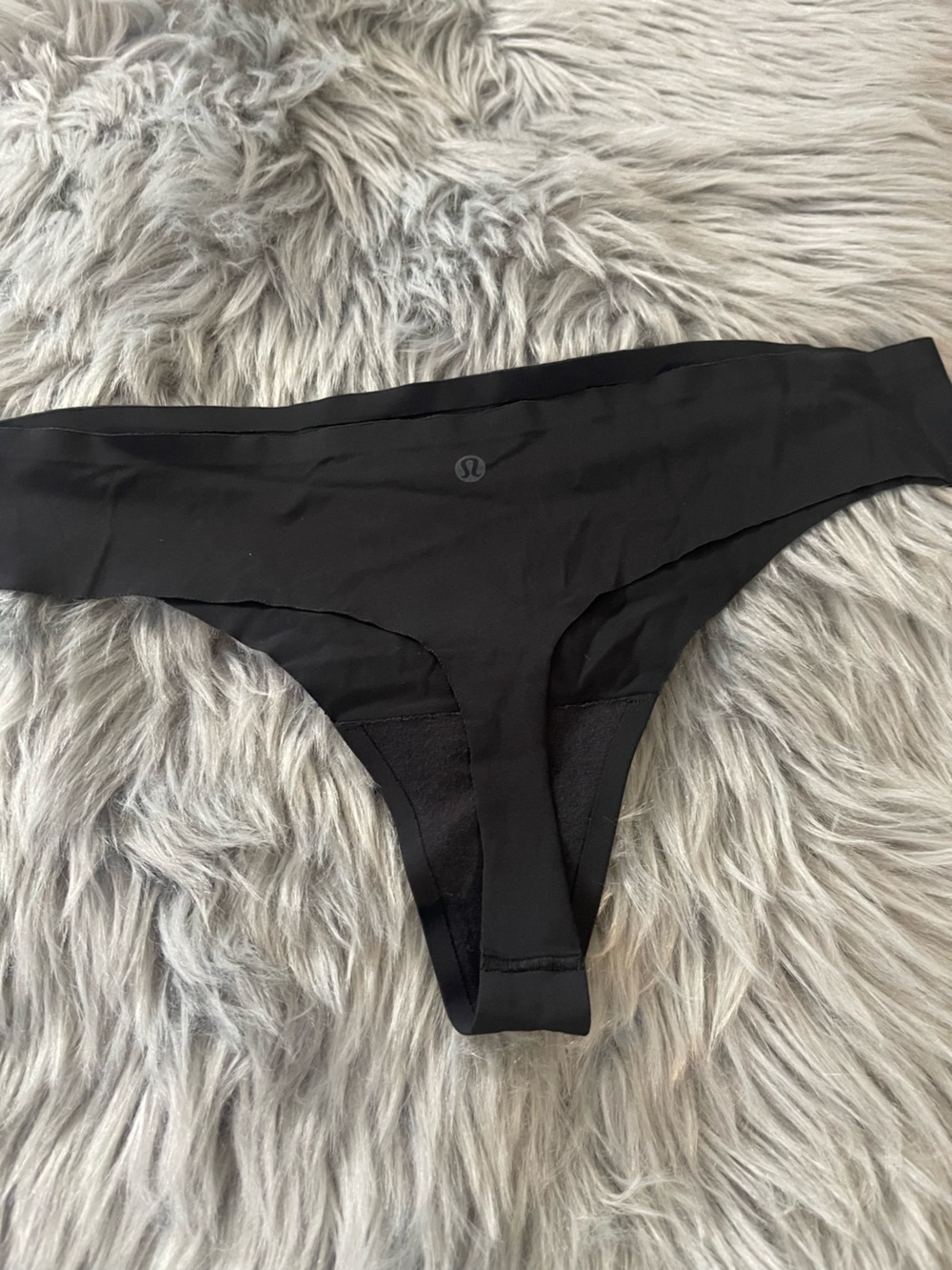 Lululemon black thong panties NWOT #2815